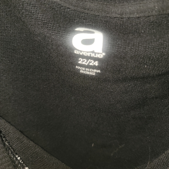 Womens plus sz 22/24 Avenue Black sweatshirt with pouch pockets - Picture 3 of 5